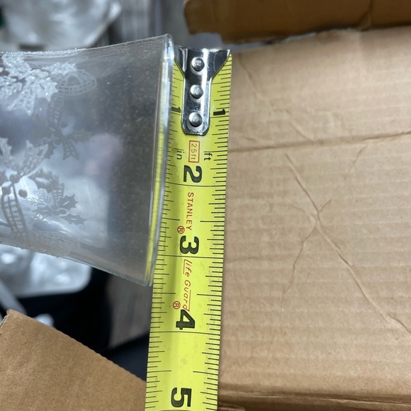 Home Interiors set of 4 Holly & Ribbon clear votives - Picture 4 of 5